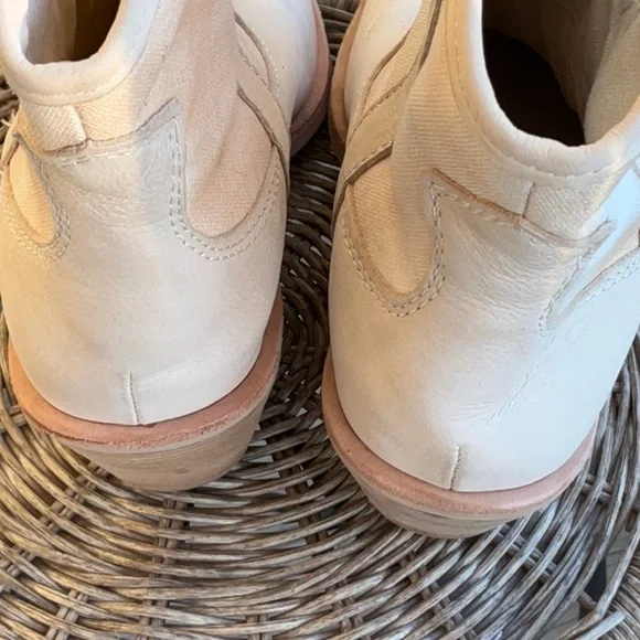 Dolce Vita Nashe Bootie Women’s Size 8 - Picture 5 of 8